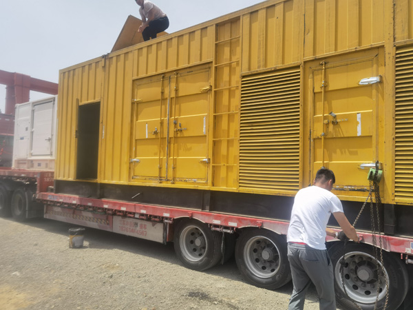 北湖除了负载情况和发动机维护，还有哪些因素会影响 200kw 柴油发电机的油耗？