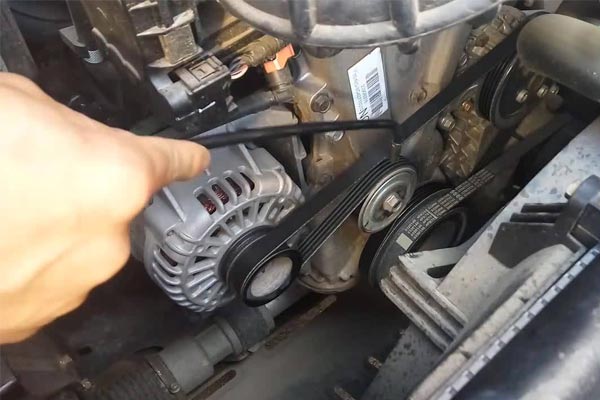 北湖转速传感器的工作原理是什么？